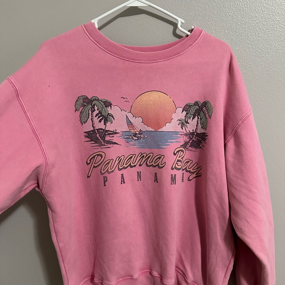Hollister Pink Panama Bay Graphic Sweater